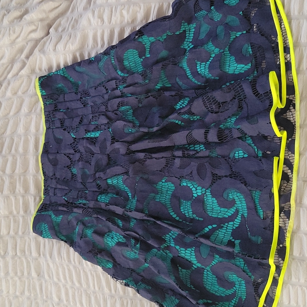 Elie Tahari skirt